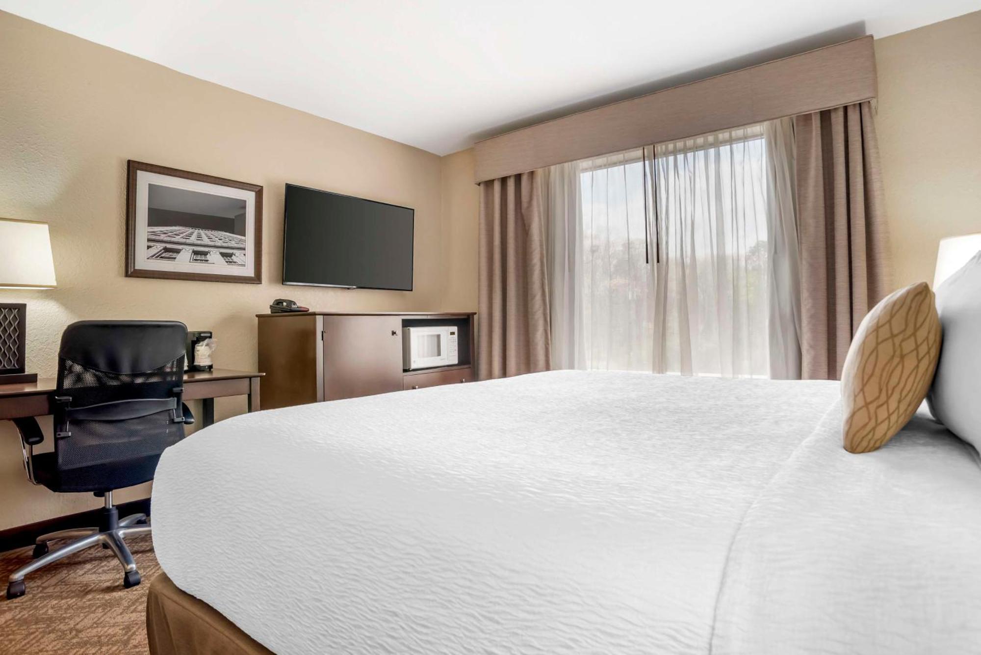 Western Hotel 3*